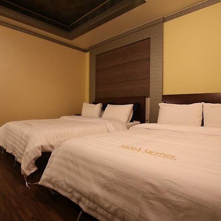 Hera Motel Daejeon Buitenkant foto