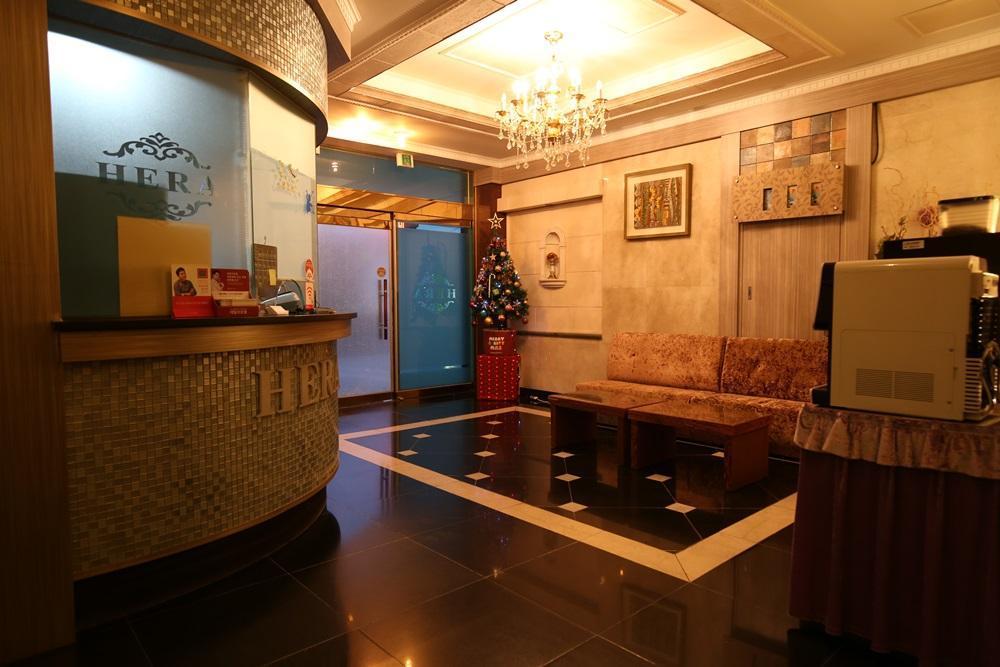 Hera Motel Daejeon Buitenkant foto