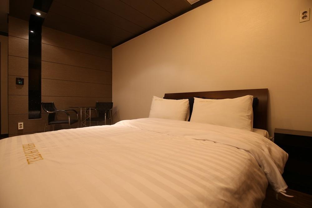 Hera Motel Daejeon Buitenkant foto