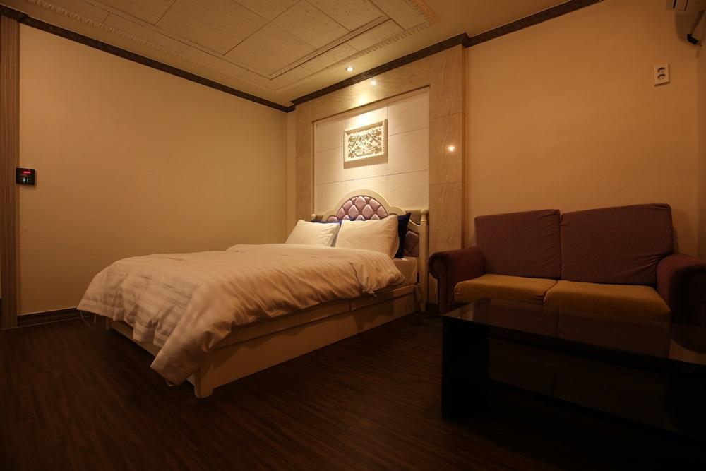 Hera Motel Daejeon Buitenkant foto